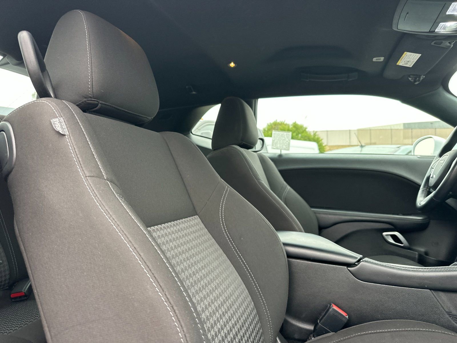 Used 2022 Dodge Challenger SXT RWD image 18