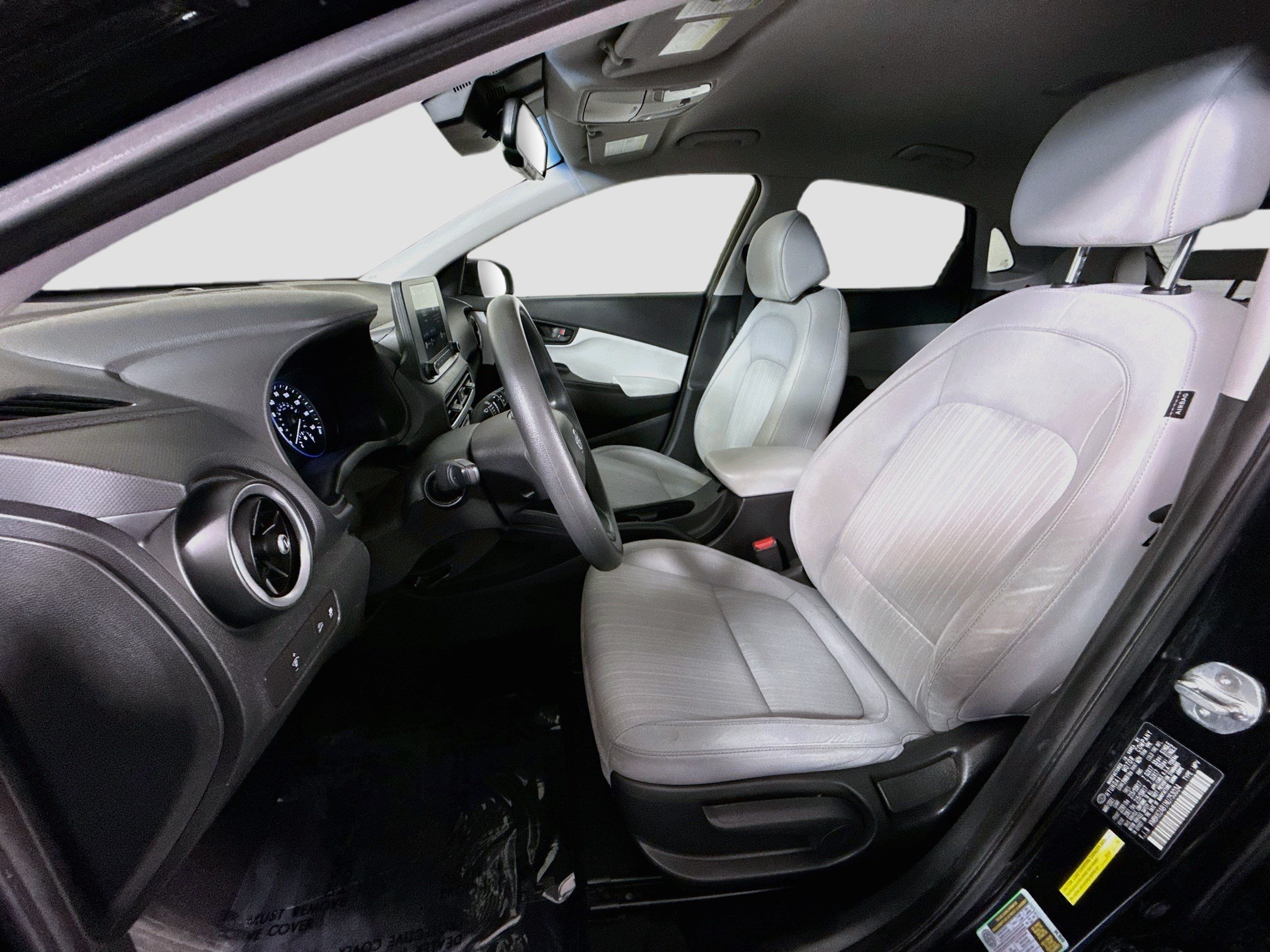 Used 2022 Hyundai Kona SEL FWD image 22