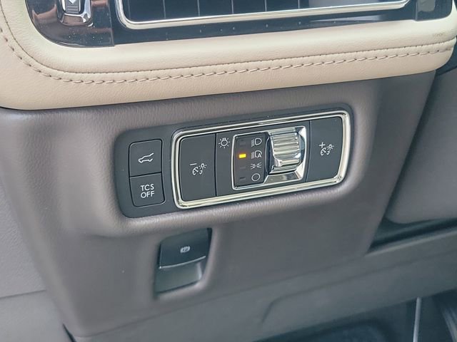 Used 2022 Lincoln Nautilus Reserve w/ Luxury Package image 8