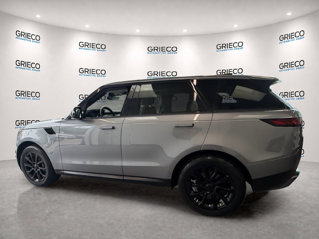 Used 2024 Land Rover Range Rover Sport SE AWD/4WD image 5