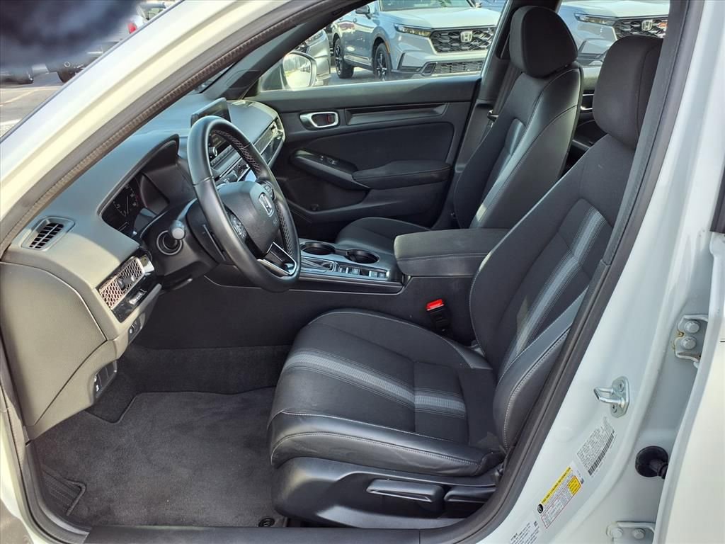 Used 2023 Honda Civic Sport image 11