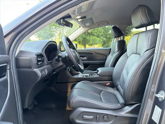 Used 2025 Honda Pilot EX-L image 9