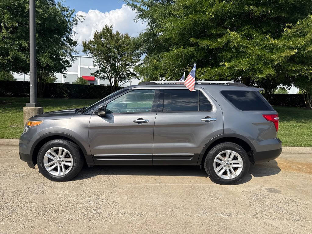 Used 2011 Ford Explorer XLT w/ 202A Rapid Spec Order Code AWD/4WD image 5