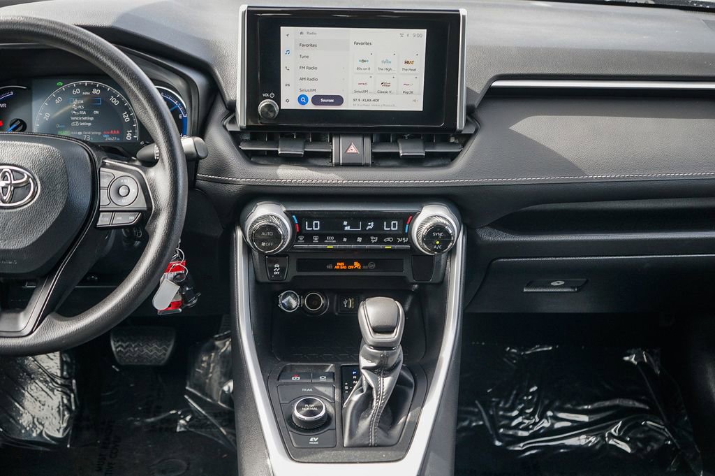 Used 2023 Toyota RAV4 LE image 14