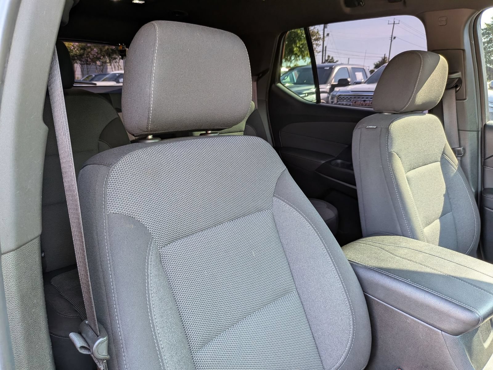 Used 2022 Chevrolet Traverse LT AWD/4WD image 38