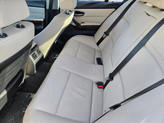 Used 2011 BMW 328i Sedan image 18