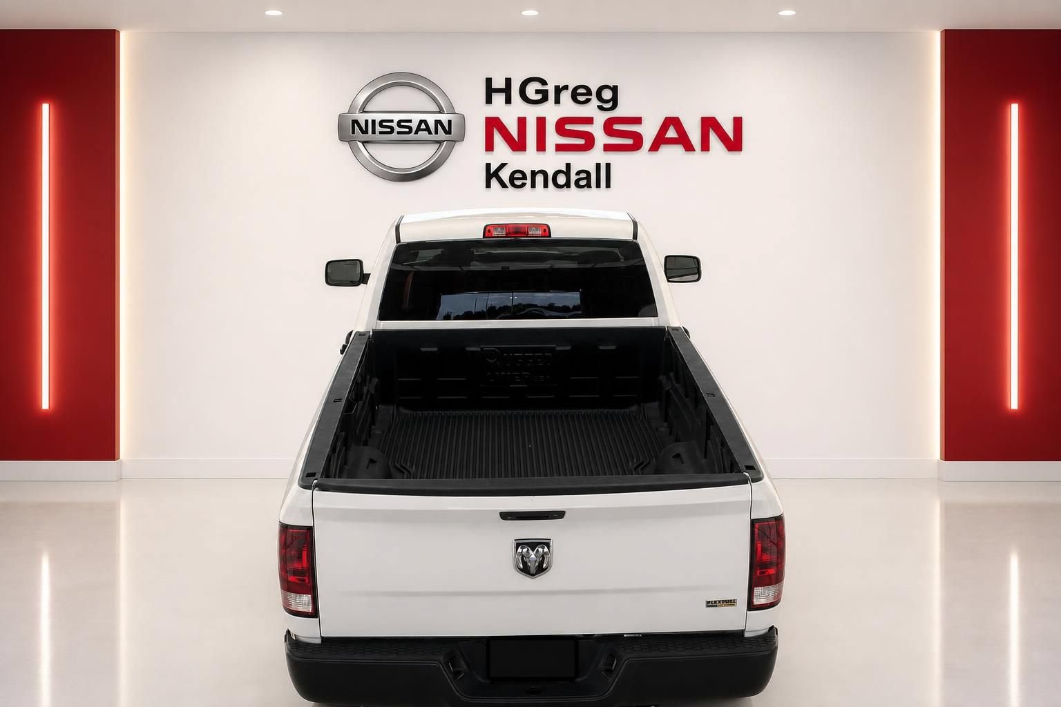 Used 2018 RAM 1500 Express RWD image 5