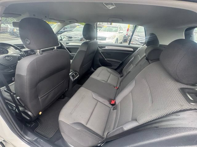 Used 2016 Volkswagen Golf S FWD image 27