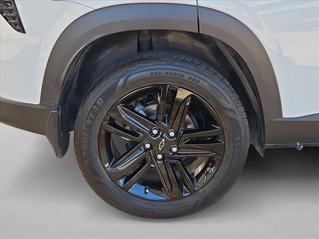 Used 2025 Chevrolet Trax ACTIV w/ Sunroof Package FWD image 20