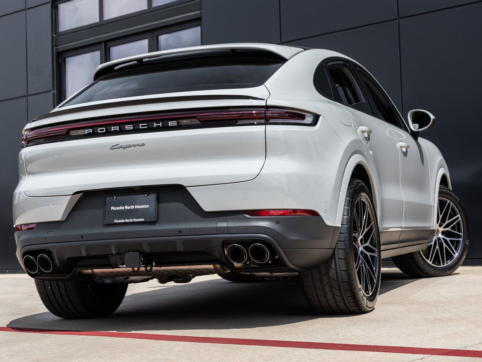 Certified 2026 Porsche Cayenne Coupe AWD/4WD image 11