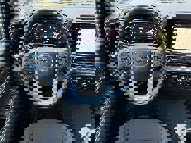 New 2026 GMC Sierra 1500 SLE image 11