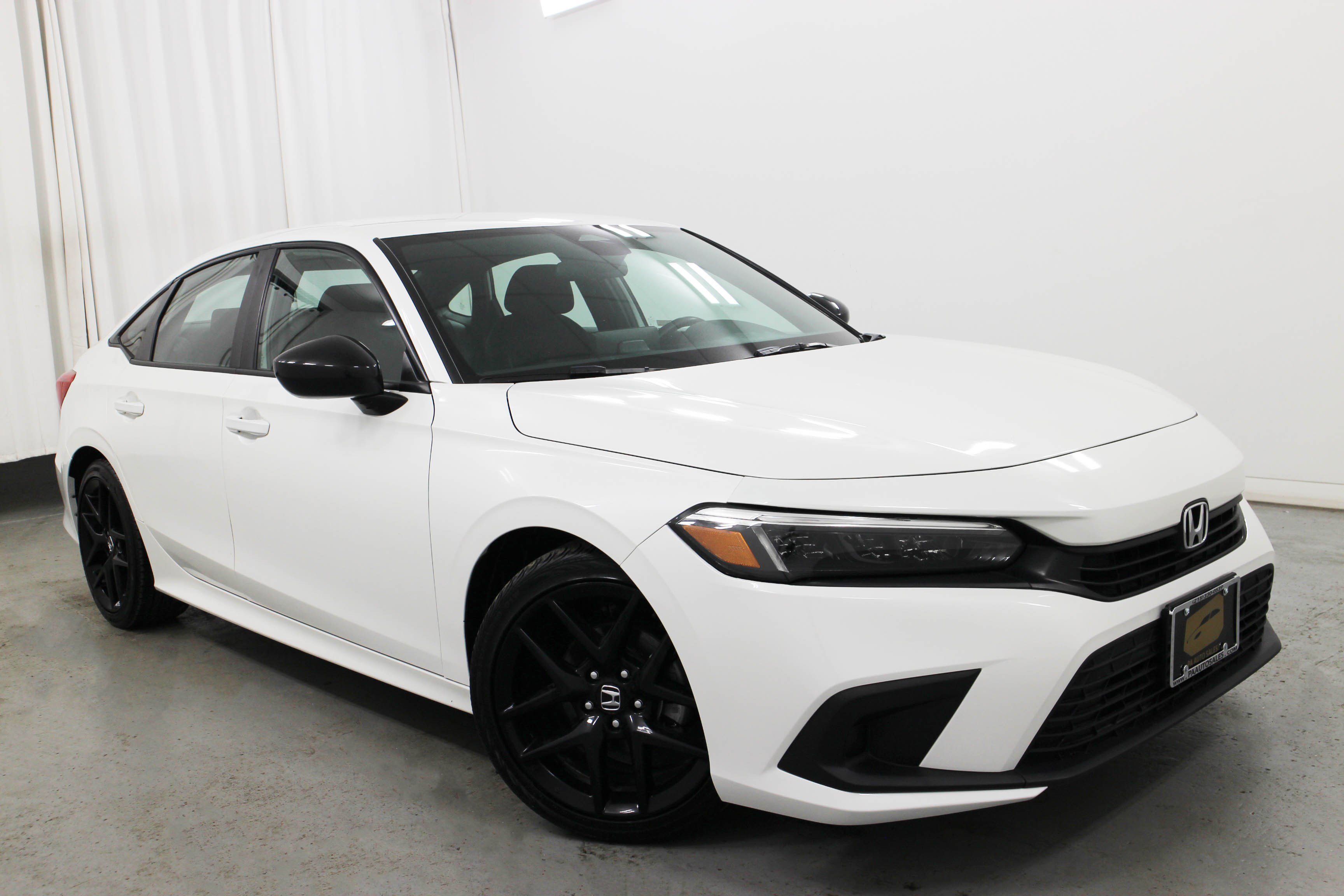 Used 2024 Honda Civic Sport image 1