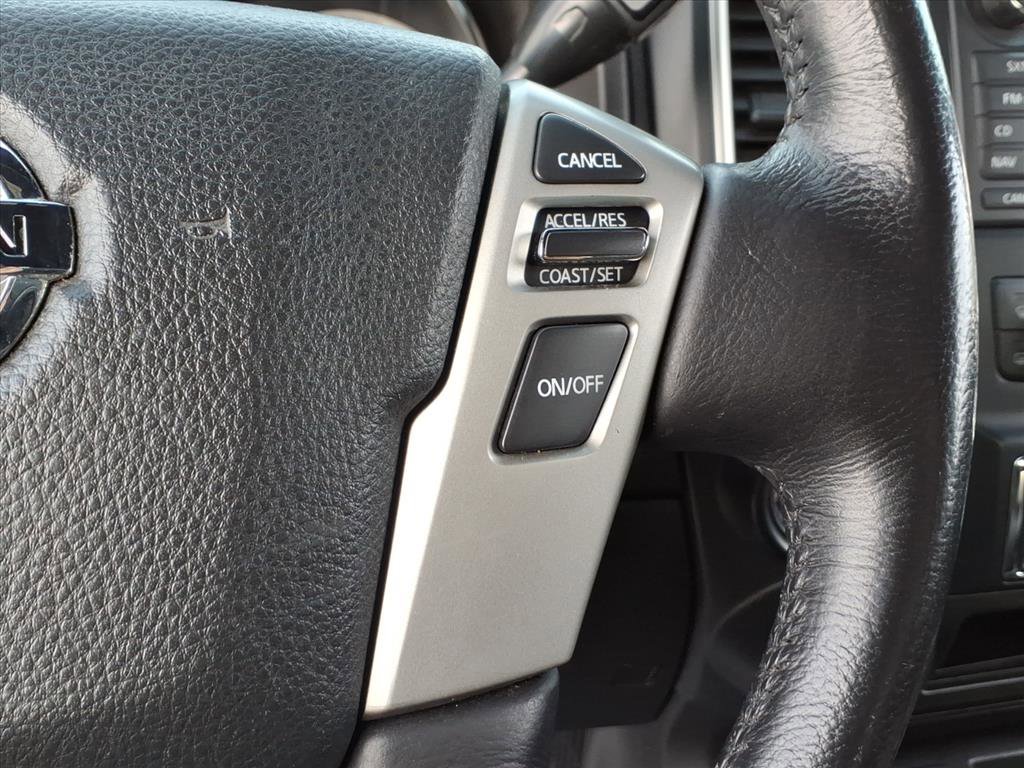 Used 2018 Nissan Titan SV w/ SV Convenience Package image 21