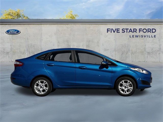 Used 2016 Ford Fiesta SE image 3