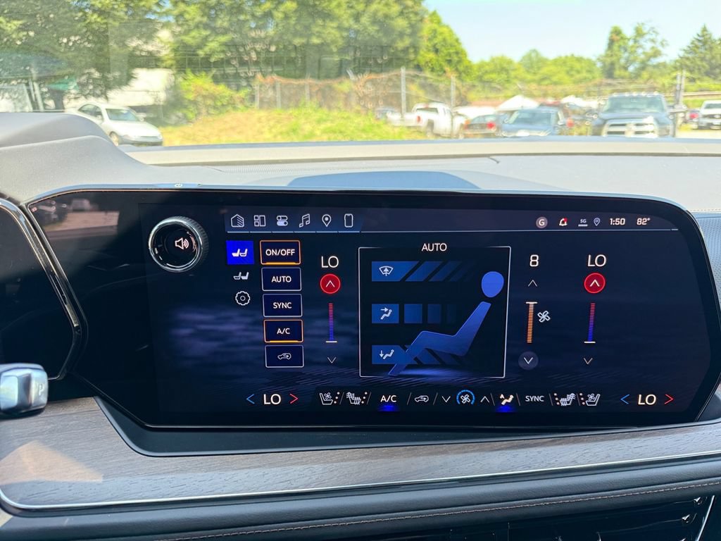 New 2026 Chevrolet Tahoe High Country AWD/4WD image 17