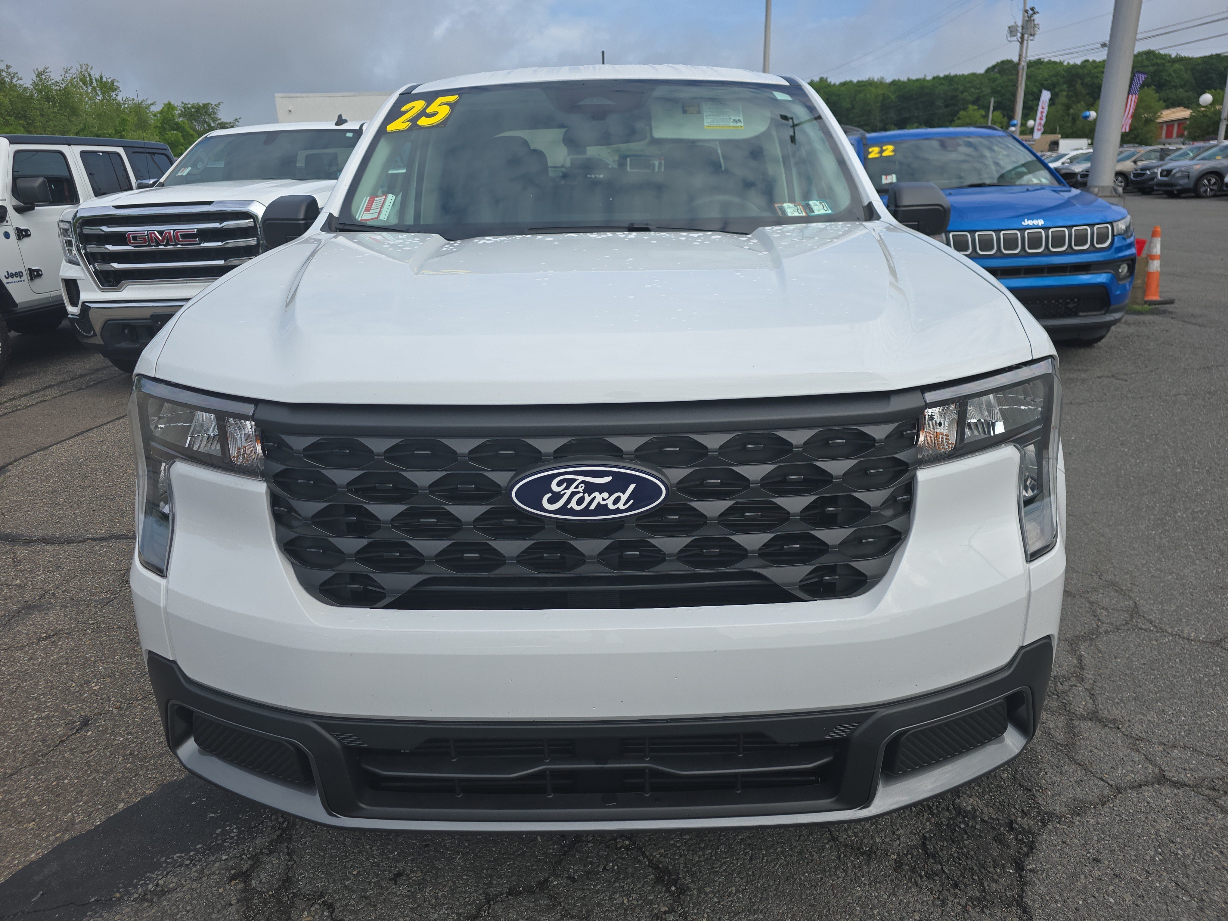 Used 2025 Ford Maverick XLT w/ Equipment Group 302A AWD/4WD image 11