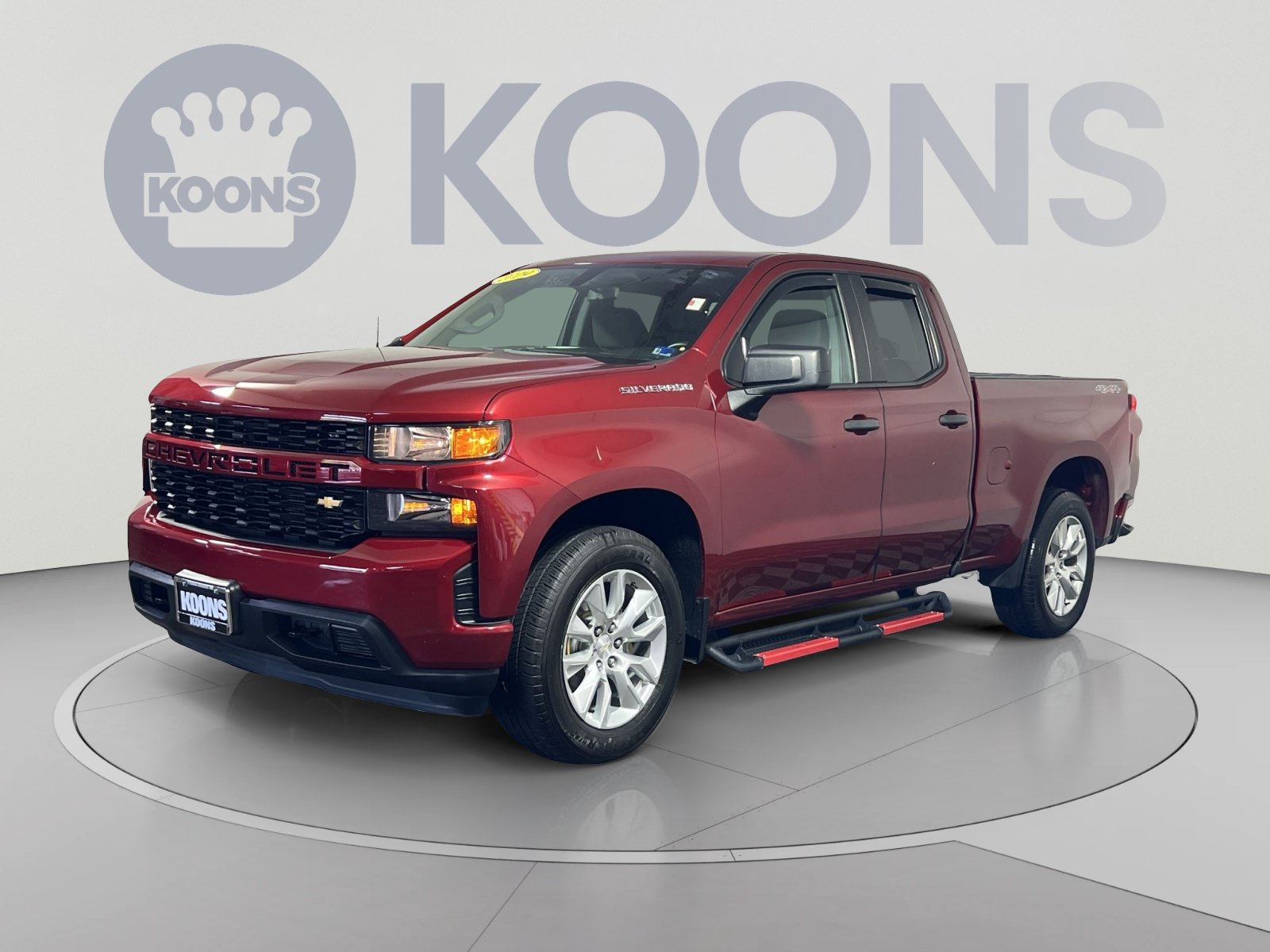 Used 2019 Chevrolet Silverado 1500 Custom w/ Custom Convenience Package AWD/4WD image 1