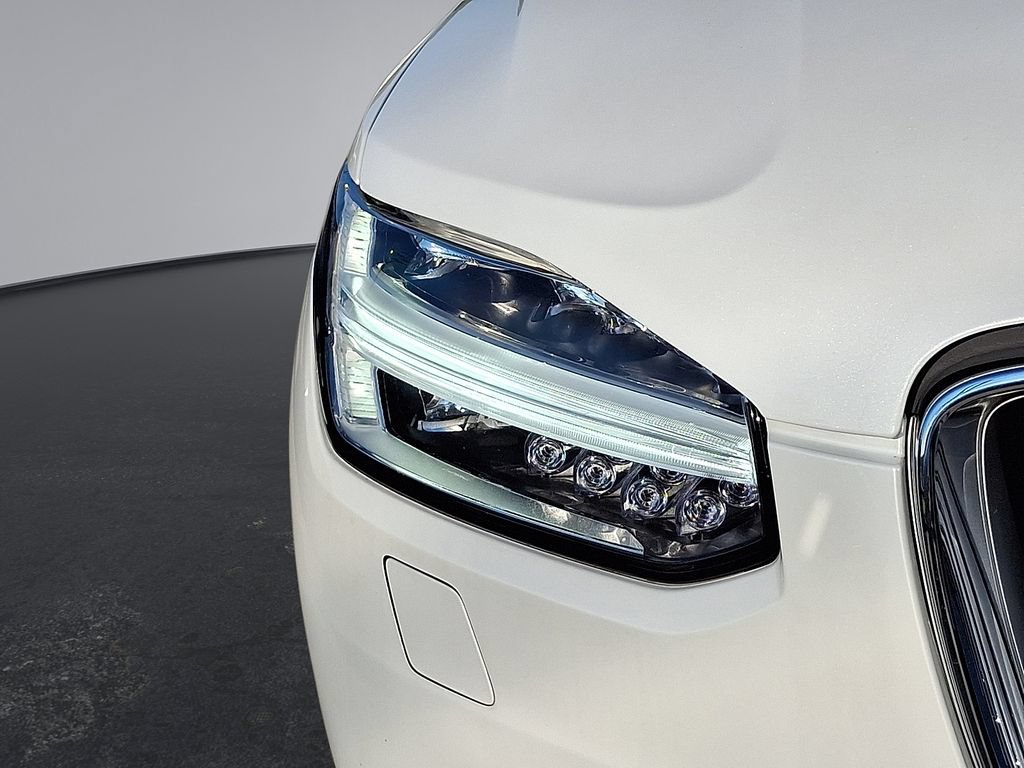 Certified 2025 Volvo XC90 T8 Ultra w/ Protection Package Premier AWD/4WD image 34