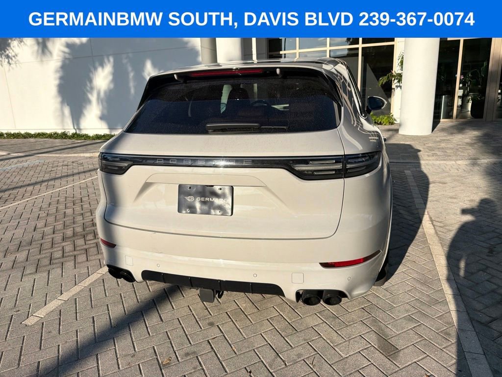 Used 2022 Porsche Cayenne GTS AWD/4WD image 17