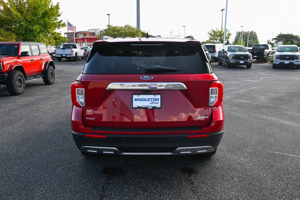 Certified 2023 Ford Explorer XLT w/ Equipment Group 202A image 6