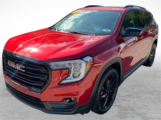 Used 2023 GMC Terrain SLT w/ Tech Package AWD/4WD image 7