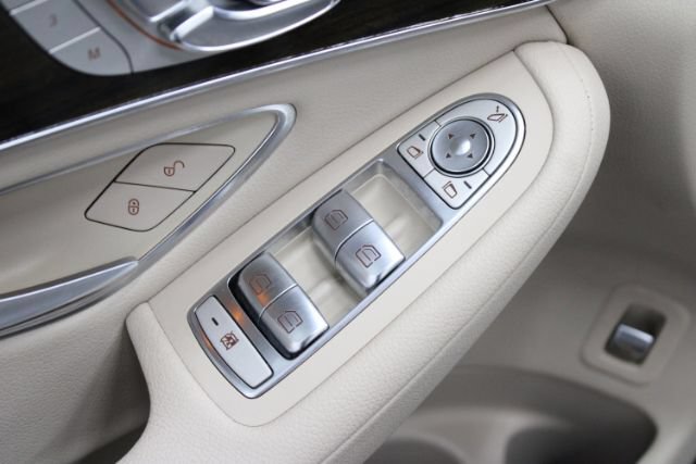 Used 2016 Mercedes-Benz GLC 300 image 9