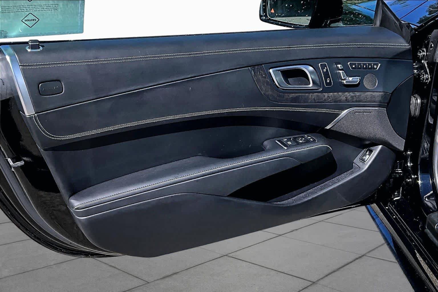 Used 2018 Mercedes-Benz SL 550 image 19