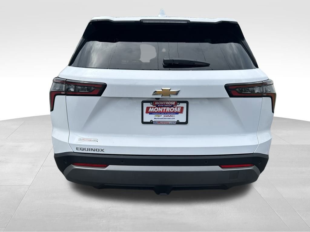 New 2026 Chevrolet Equinox LT image 4