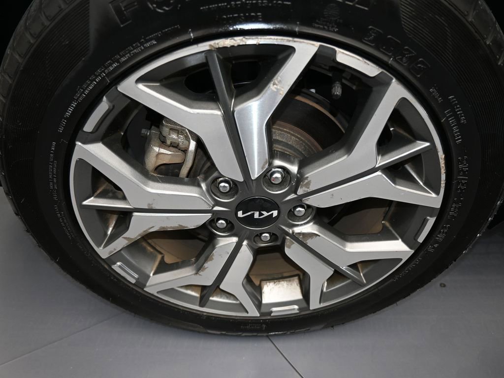 Used 2022 Kia Seltos EX image 43