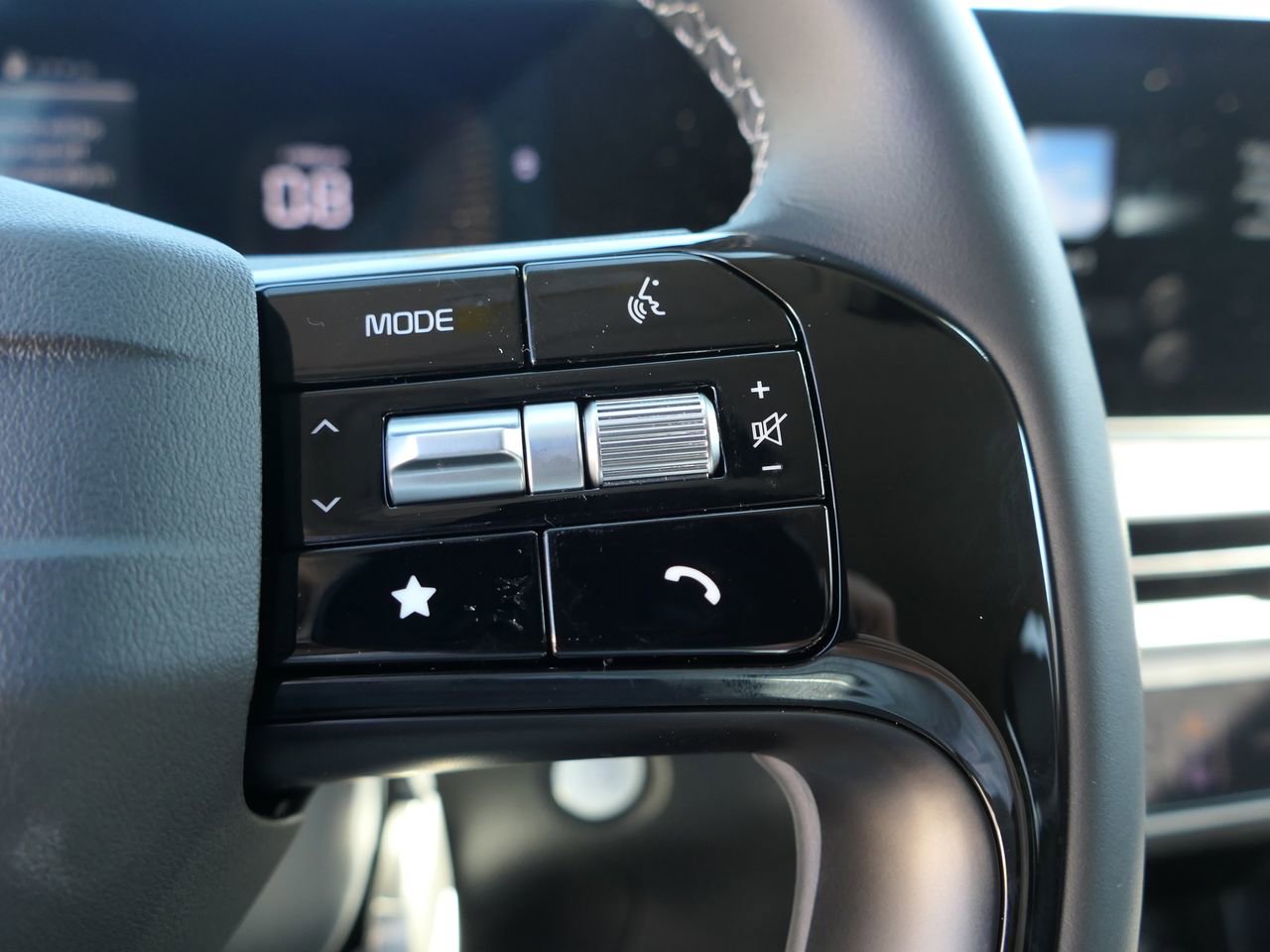 New 2026 Kia Sorento EX image 14