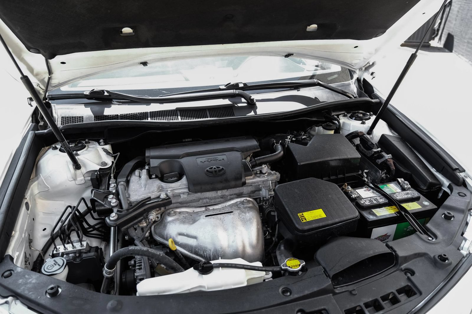 Used 2014 Toyota Camry SE FWD image 48