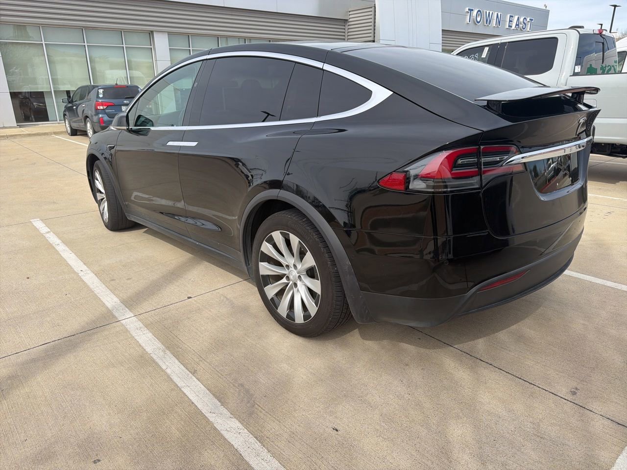 Used 2019 Tesla Model X Long Range image 6