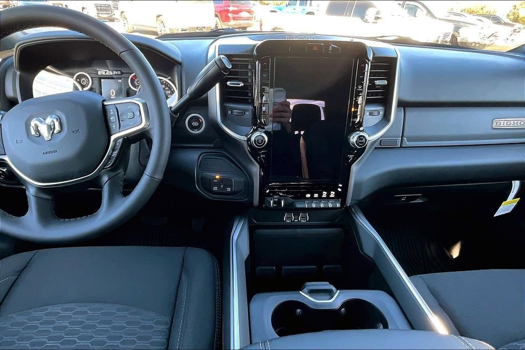 New 2026 RAM 2500 Big Horn AWD/4WD image 5