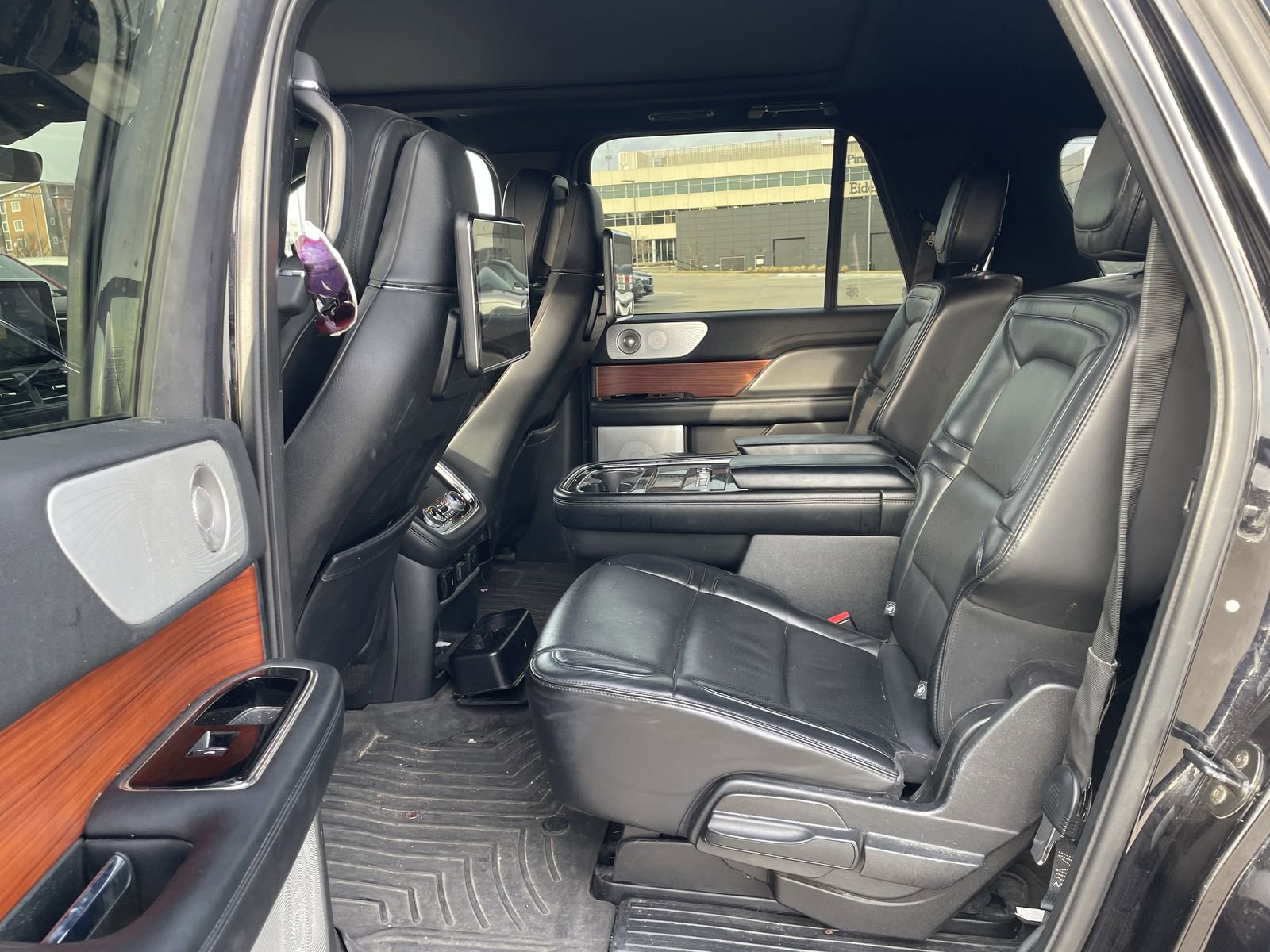 Used 2019 Lincoln Navigator L Reserve image 7