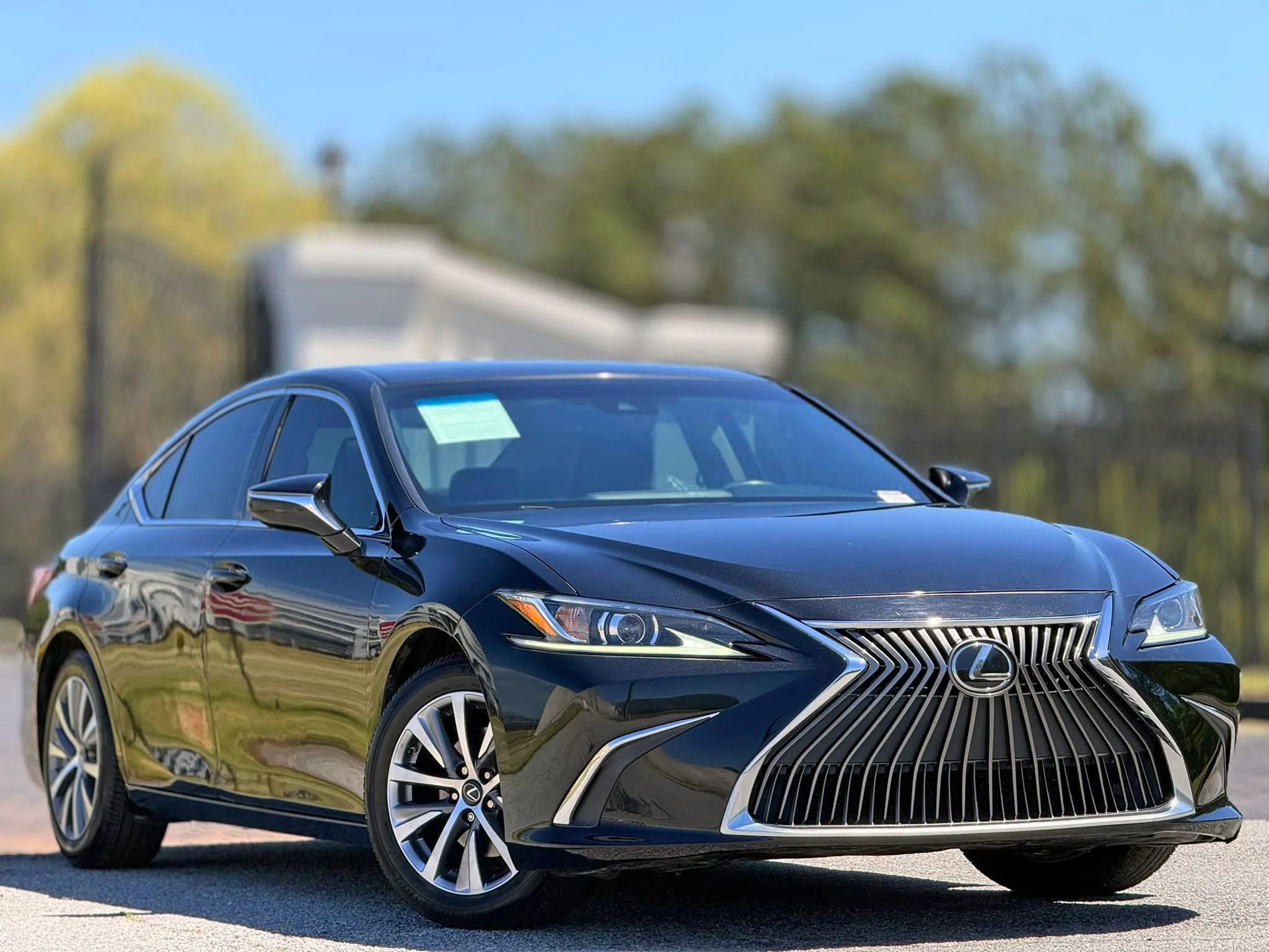 Used 2021 Lexus ES 350 w/ Accessory Package FWD image 4