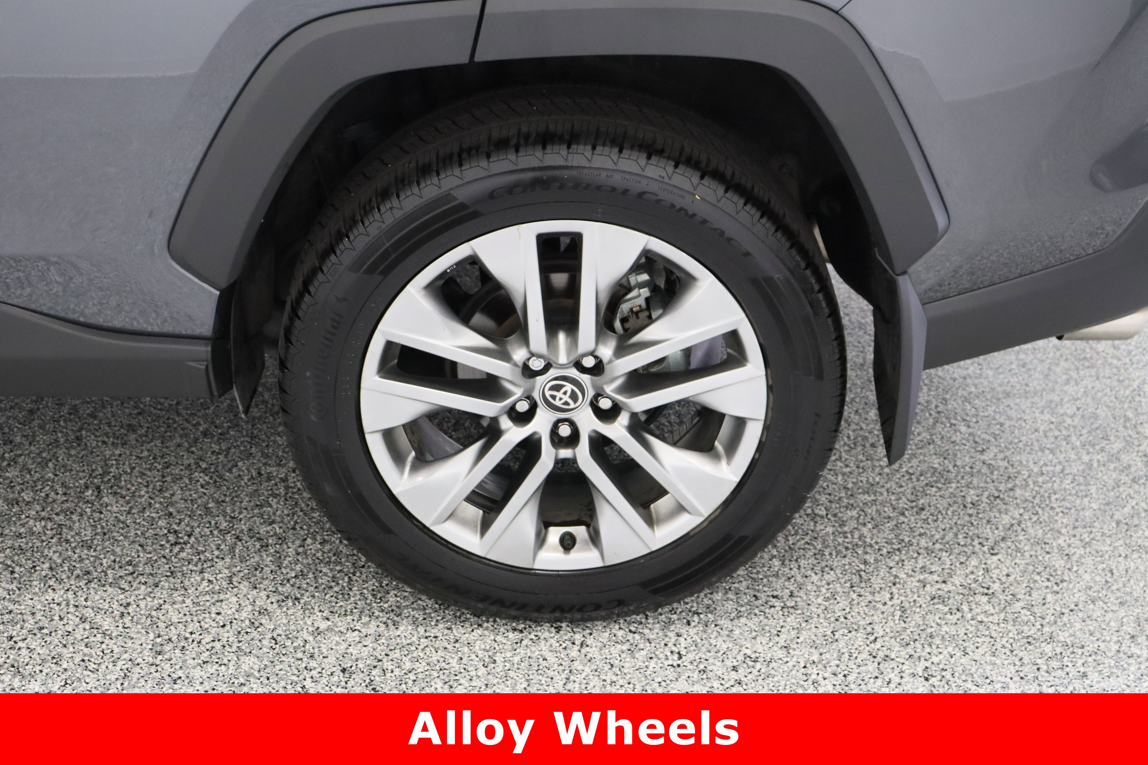 Used 2023 Toyota RAV4 Limited image 10