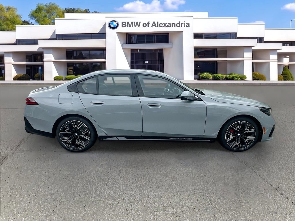 New 2026 BMW 550e xDrive AWD/4WD image 8