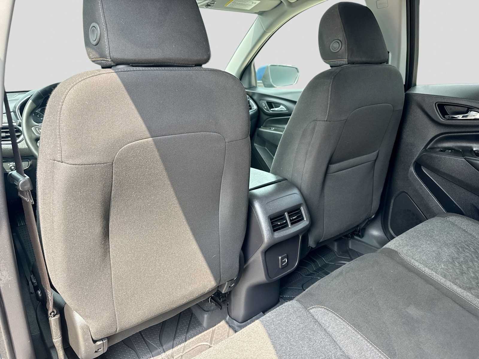 Used 2024 Chevrolet Equinox LT w/ LPO, Floor Liner Package FWD image 17