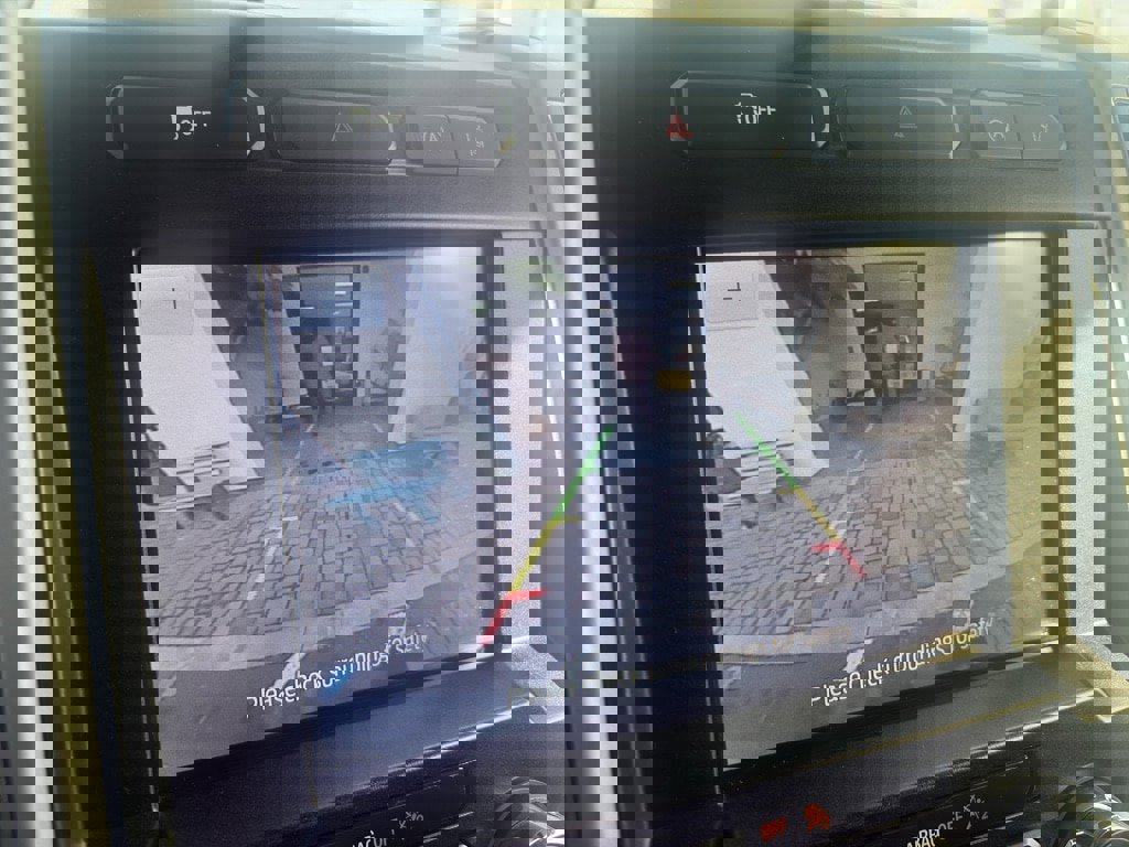 Used 2020 Ford F150 Lariat image 12