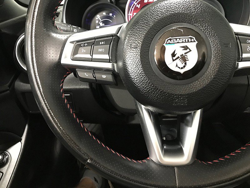 Used 2017 FIAT 124 Spider Abarth image 26