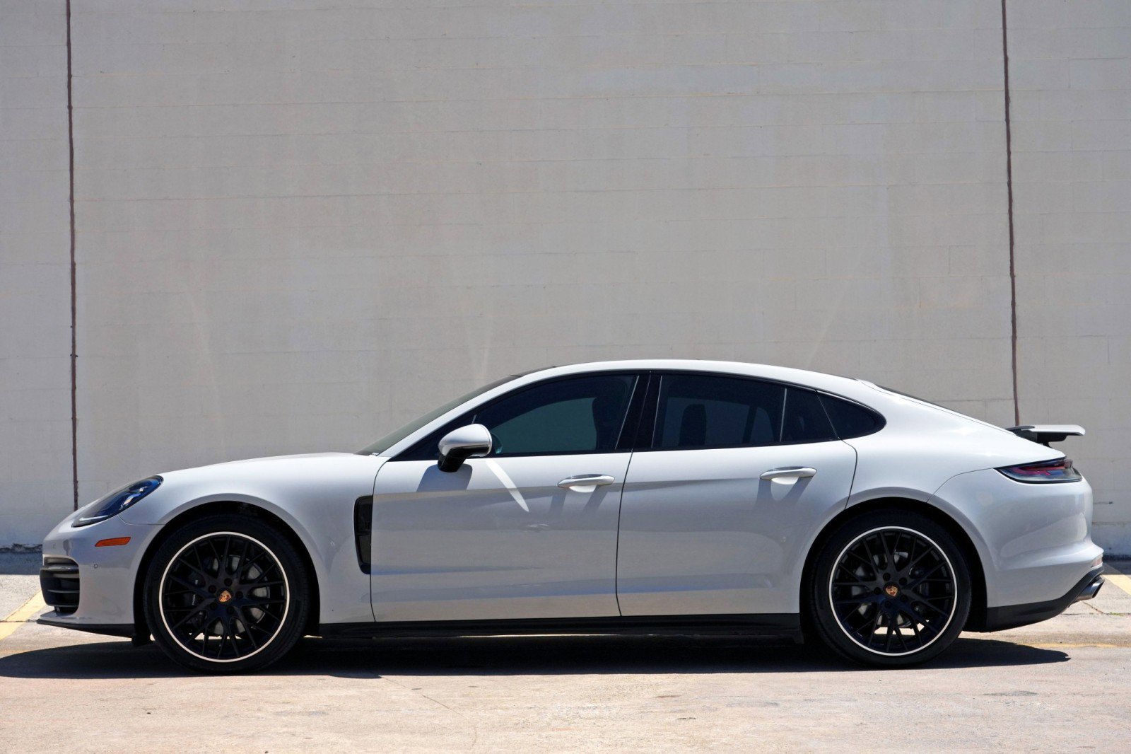 Used 2021 Porsche Panamera image 9