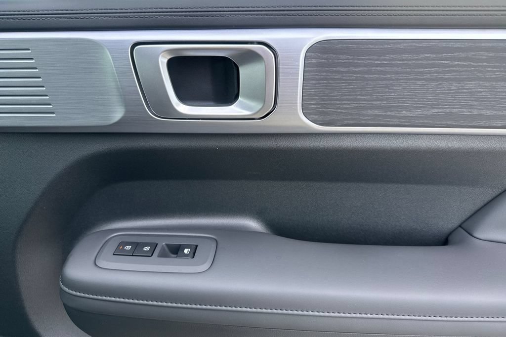 New 2026 Hyundai Santa Fe Limited FWD image 19