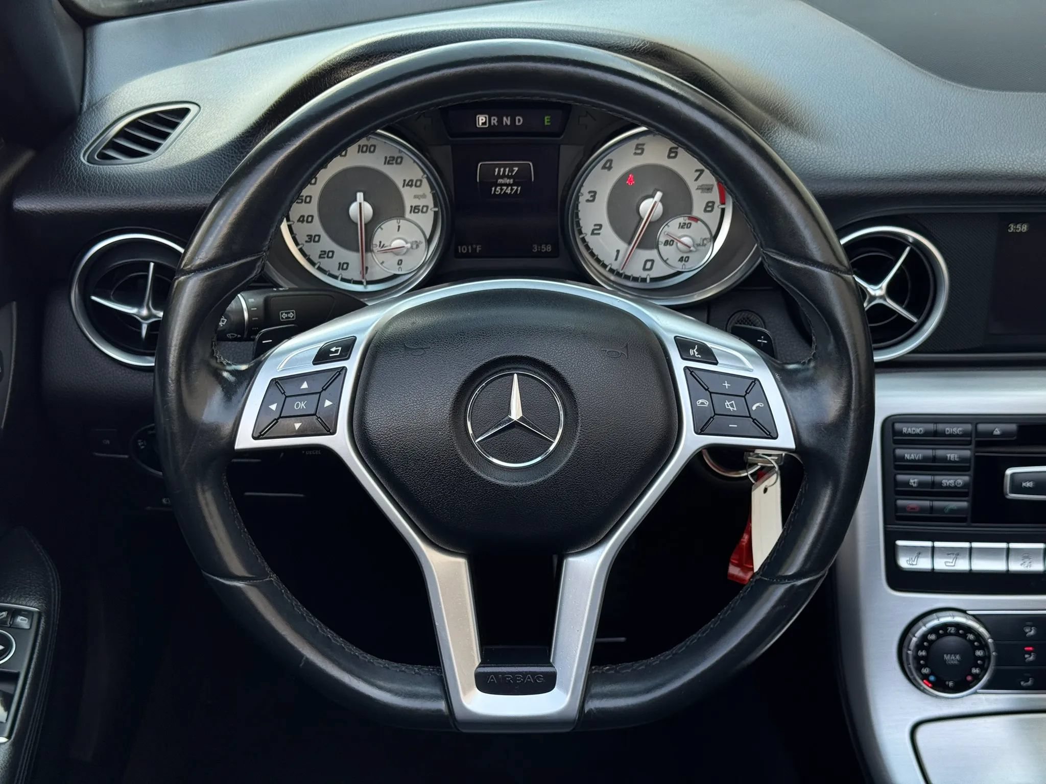 Used 2015 Mercedes-Benz SLK 250 image 39
