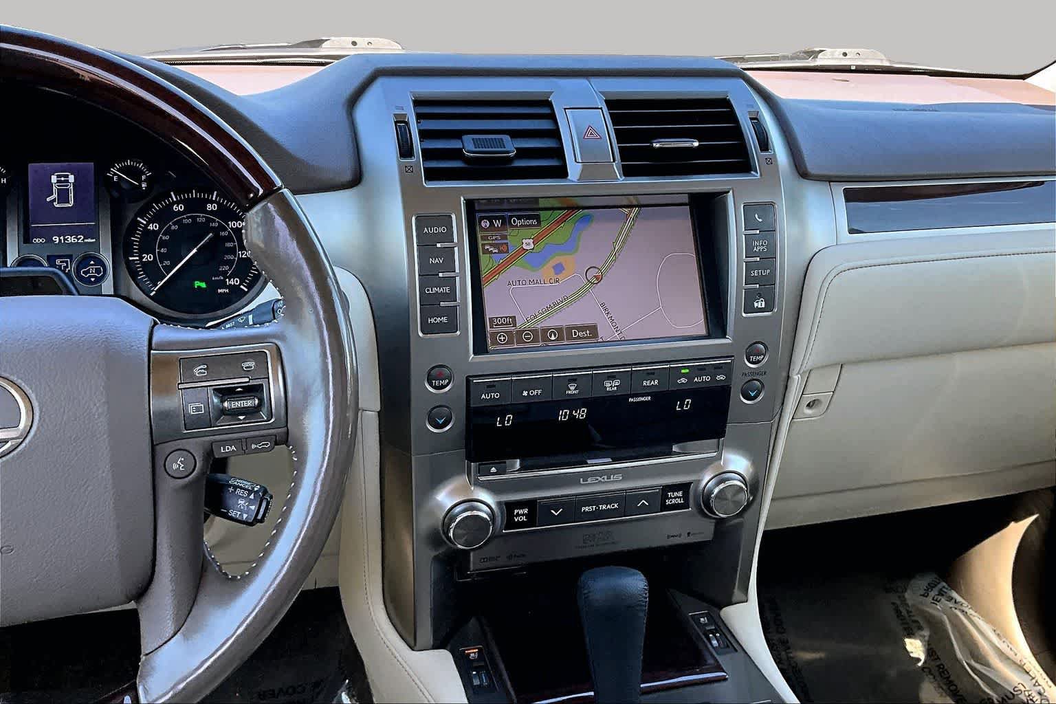 Used 2017 Lexus GX 460 Luxury AWD/4WD image 6
