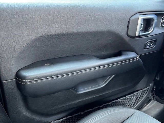 Used 2023 Jeep Gladiator Overland image 30