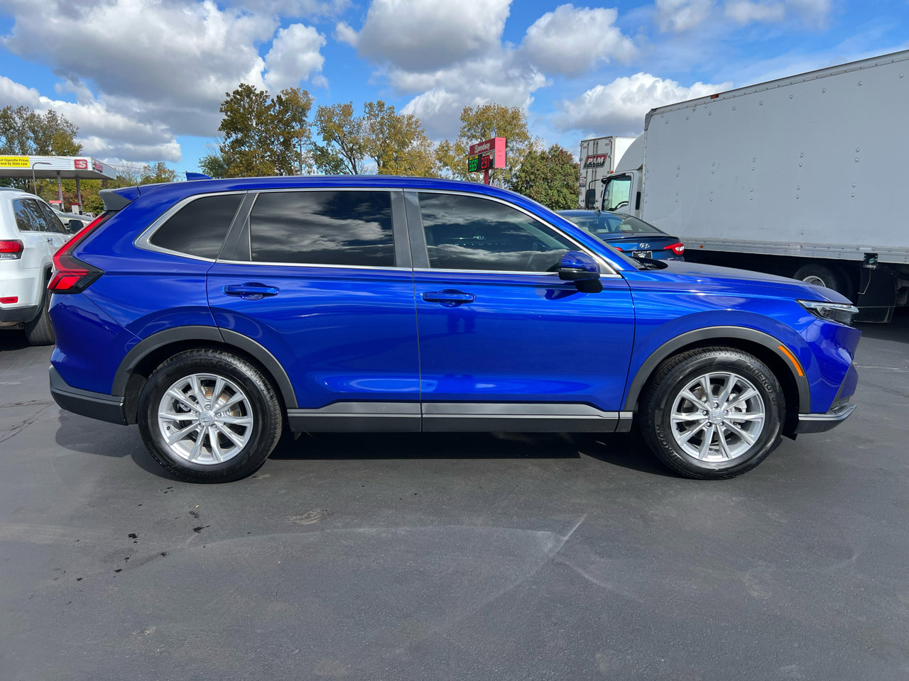 Used 2025 Honda CR-V EX-L image 28