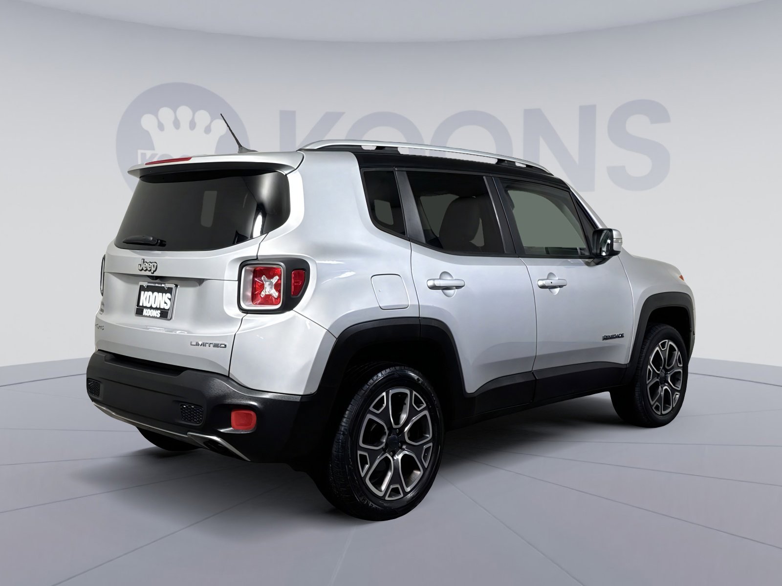 Used 2016 Jeep Renegade Limited image 7