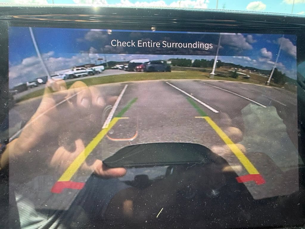Used 2022 Chrysler Pacifica Touring-L FWD image 12