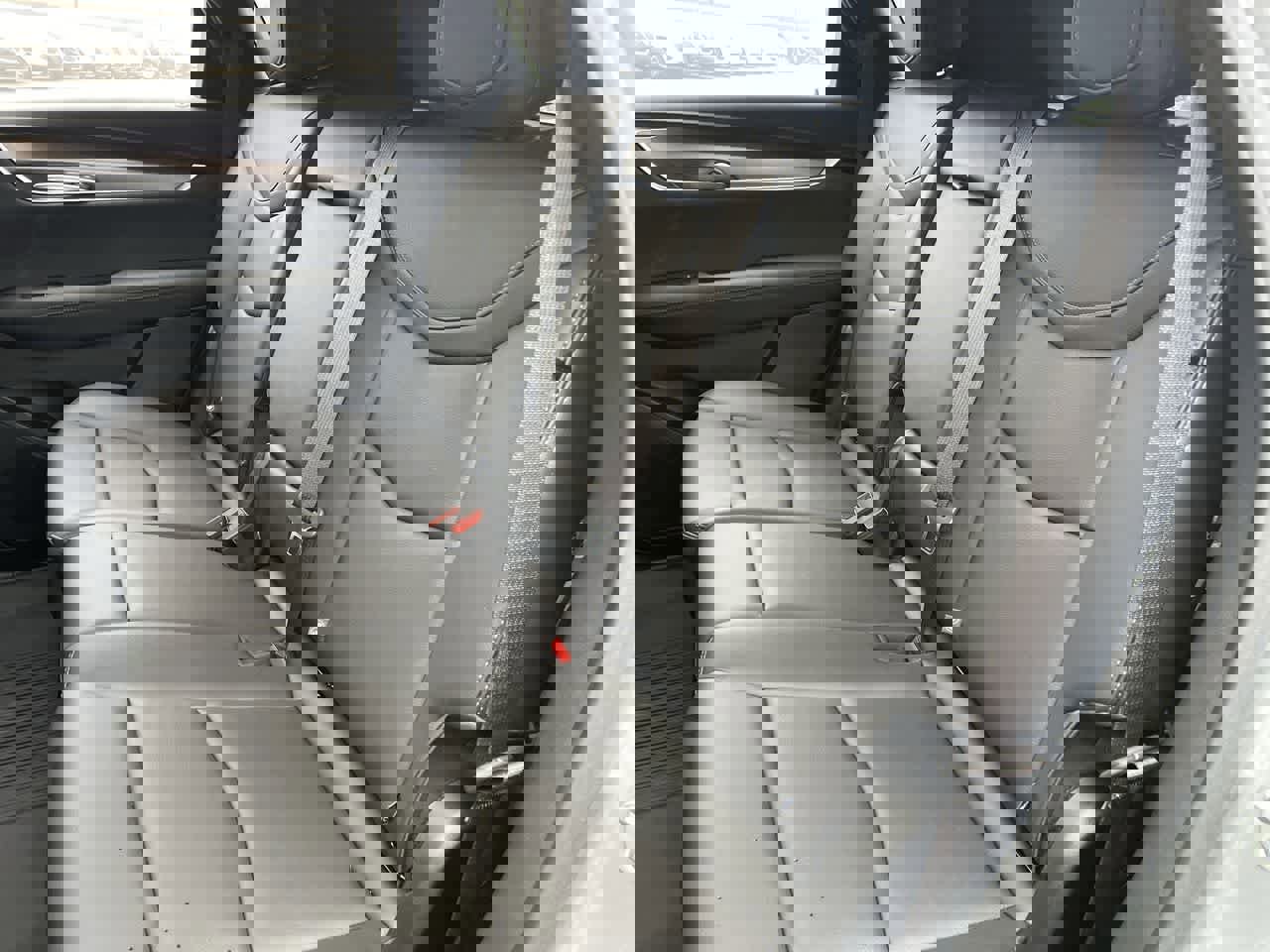 Certified 2024 Cadillac XT5 Luxury w/ LPO, Floor Liner Package image 18