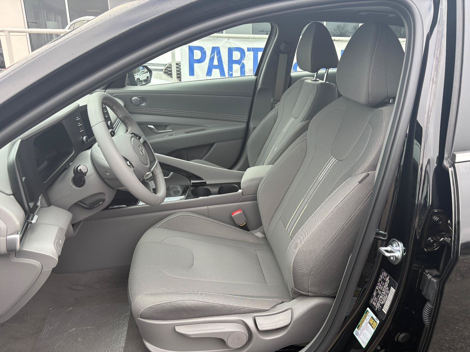 New 2025 Hyundai Elantra Sport FWD image 15